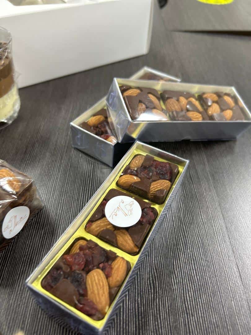Weddings chocolate gifts by Alba Chocolatier